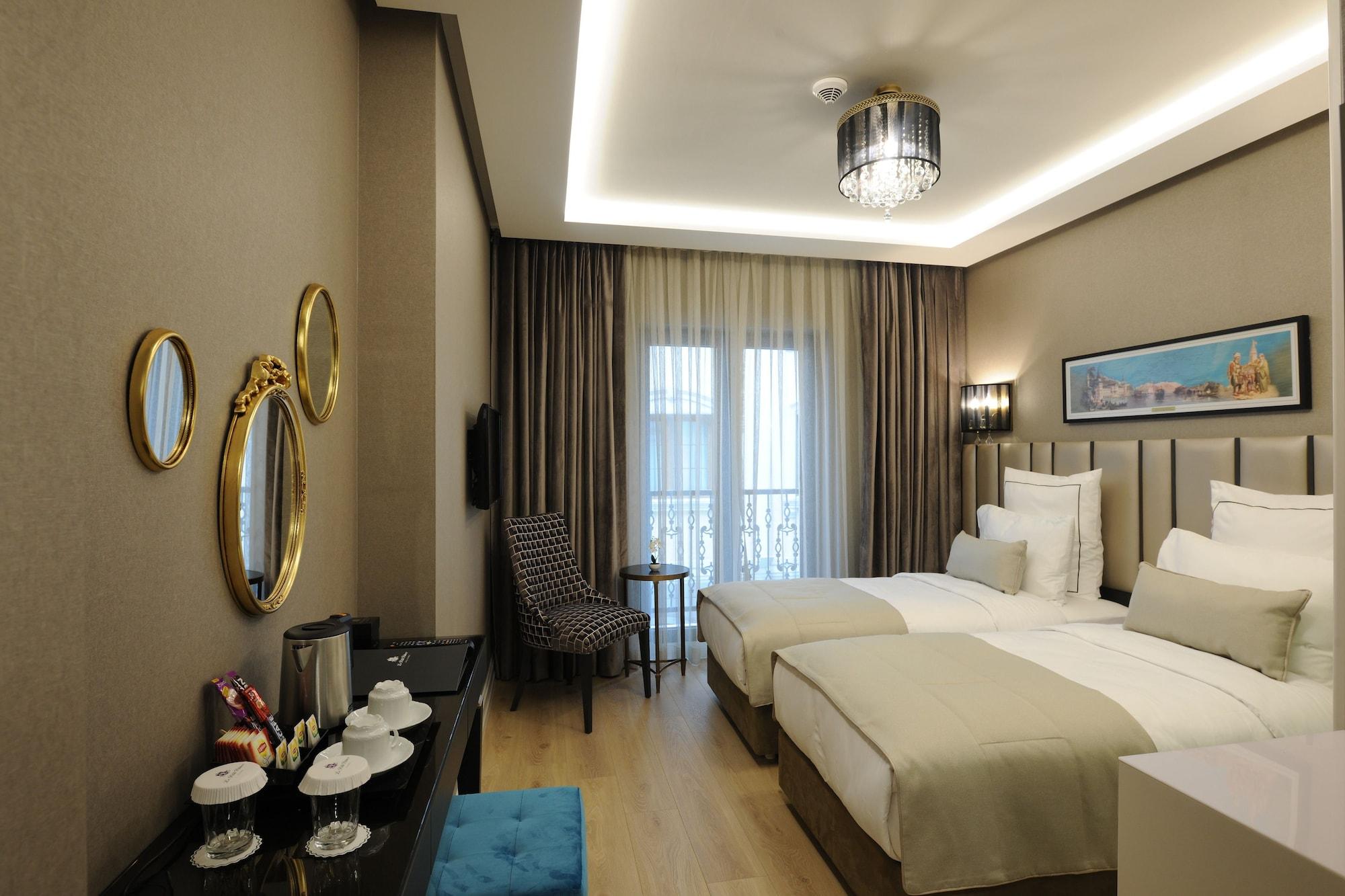Hotel Le Petit Palace - Special Category 3*